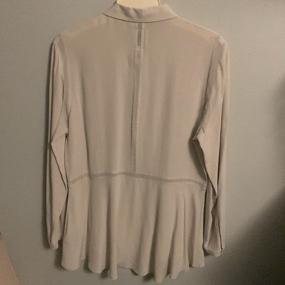 Go by Go Silk button down blouse - Picture 6 of 8